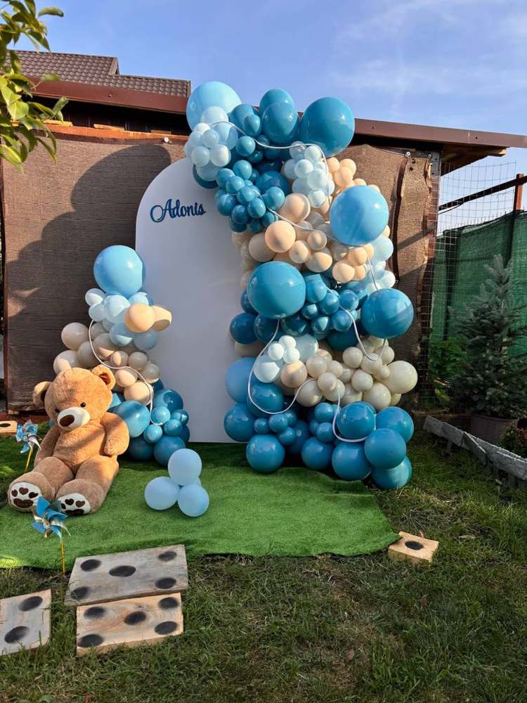 Decor de botez și aniversare pentru copii realizat de Decor Boutique Events, Ploiești