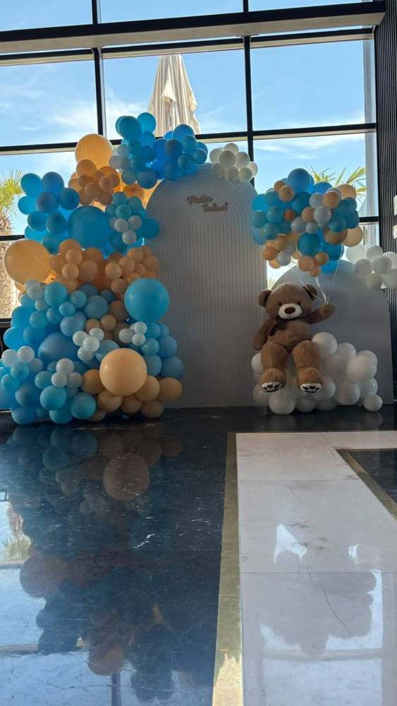 Decor de botez și aniversare pentru copii realizat de Decor Boutique Events, Pitești