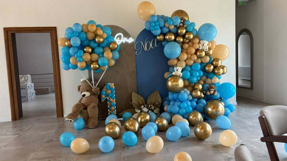 Decor de botez și aniversare pentru copii realizat de Decor Boutique Events, București