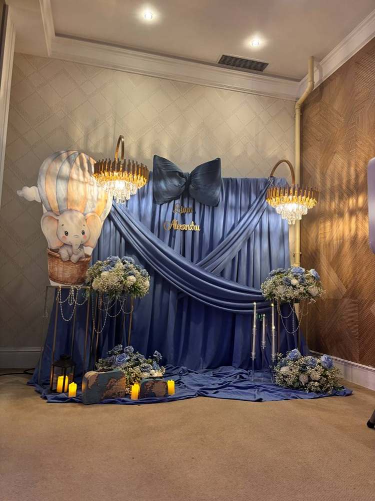 Decor de botez și aniversare pentru copii realizat de Decor Boutique Events, Pitești