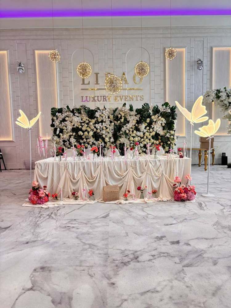 Decor de masă realizat de Decor Boutique Events, București