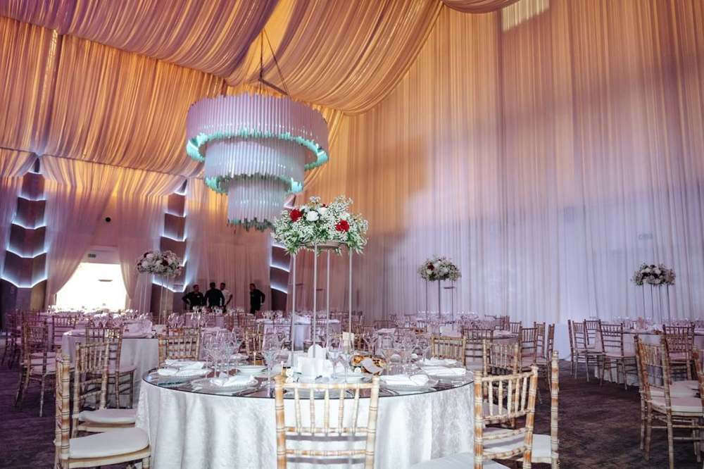 Decor de masă realizat de Decor Boutique Events, București