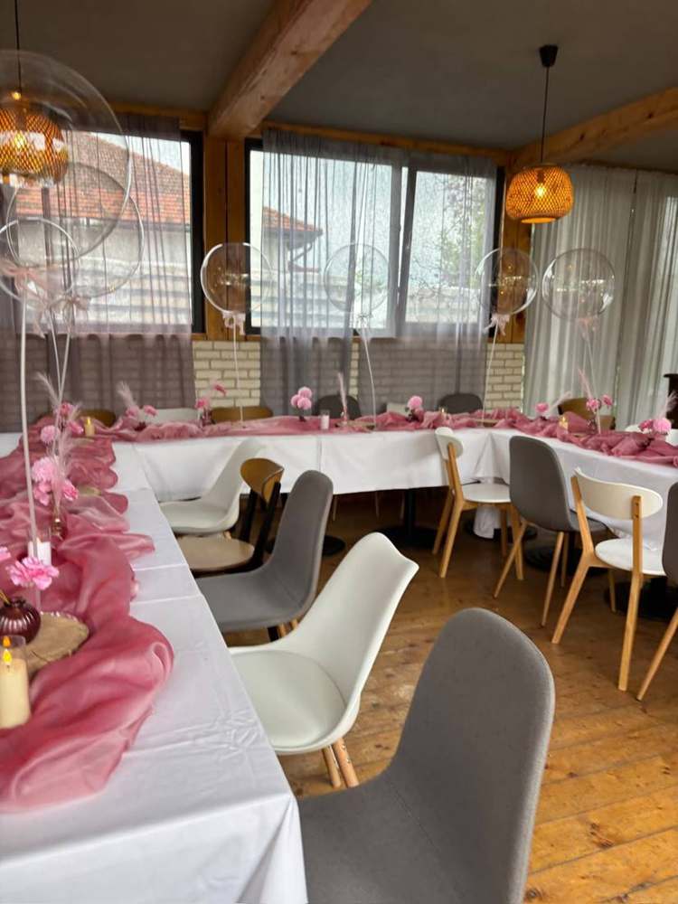 Decor de masă realizat de Decor Boutique Events, Pitești