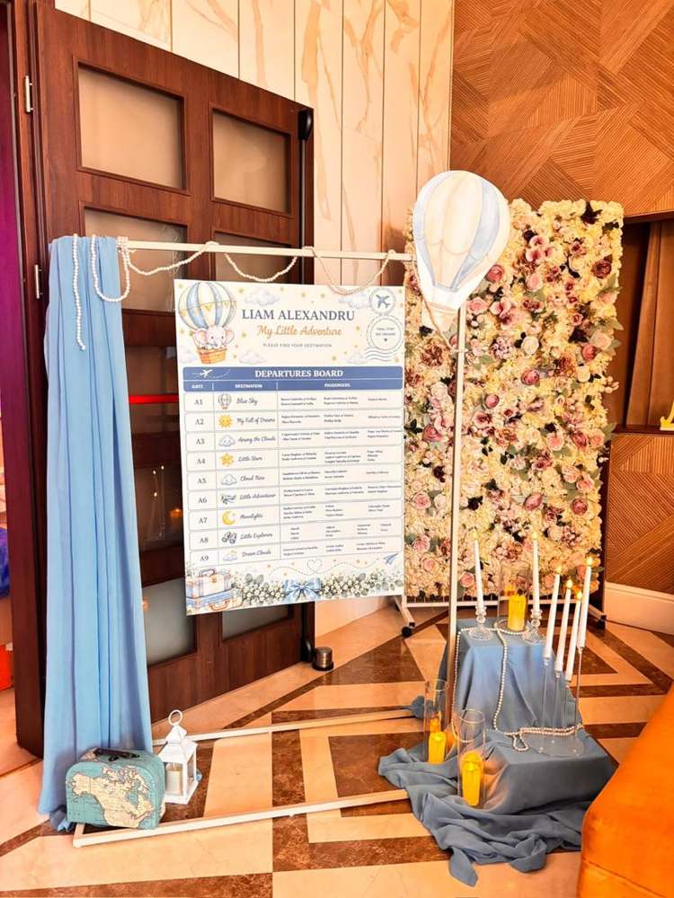Panou de bun venit realizat de Decor Boutique Events, București